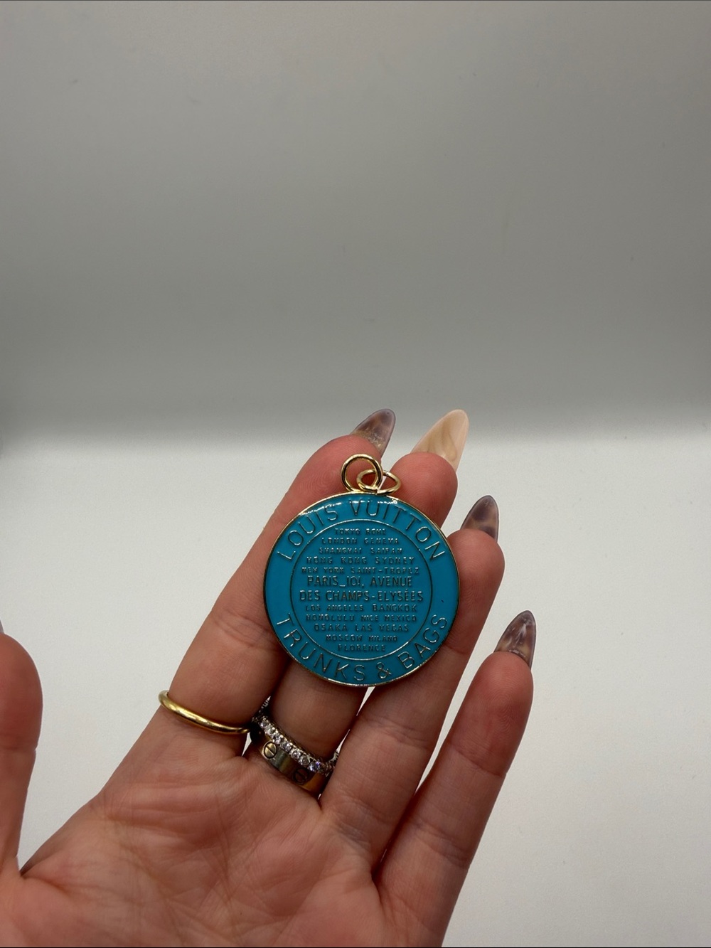 1493. Turquoise Enamel Trunks & Bags Round Key Charm